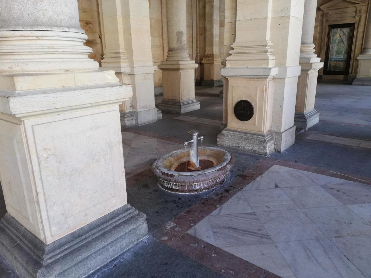 Imperia Apartment Karlovy Vary Bagian luar foto