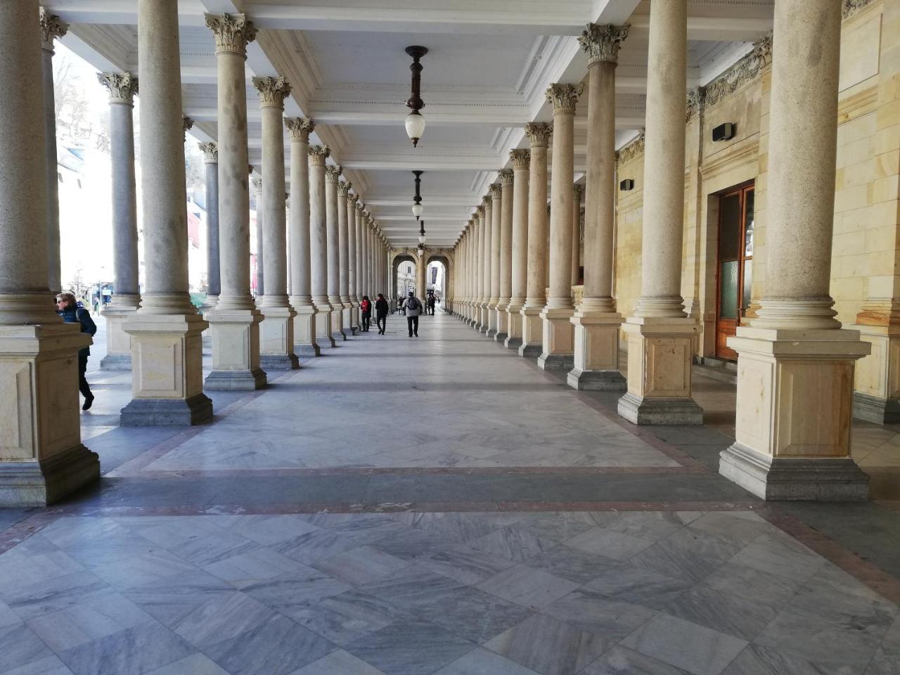 Imperia Apartment Karlovy Vary Bagian luar foto