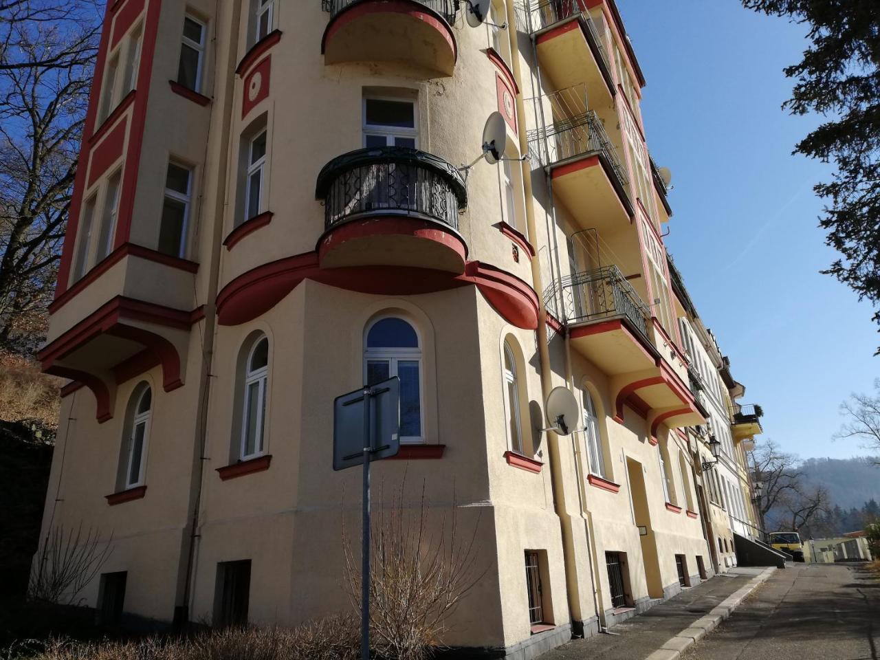 Imperia Apartment Karlovy Vary Bagian luar foto